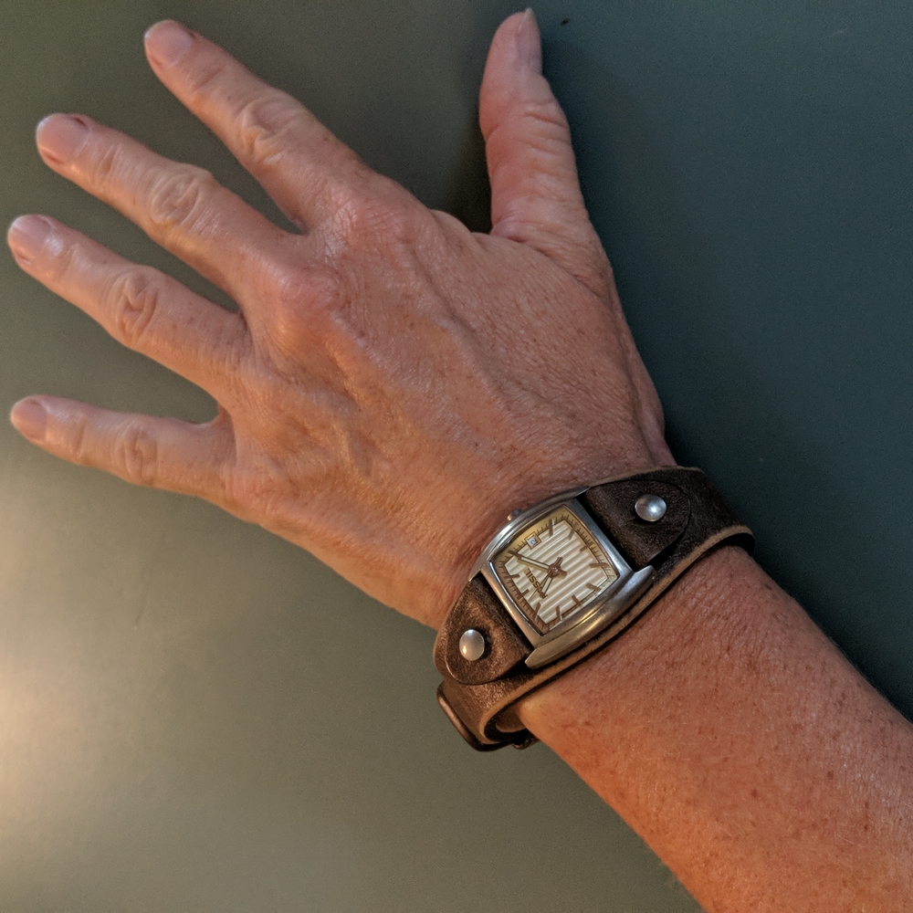 Watch - Picture 3 of 5